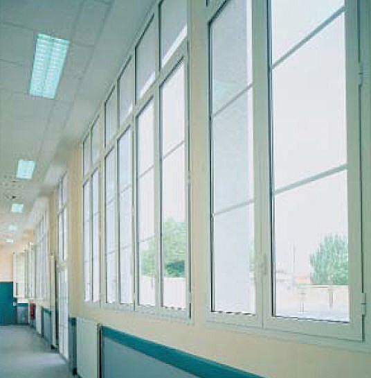 aluminium-casement-window-for-commercial-buildings-36707-jpg